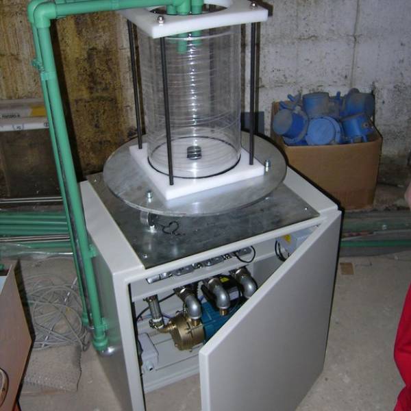 LIQUID SCALE.jpg